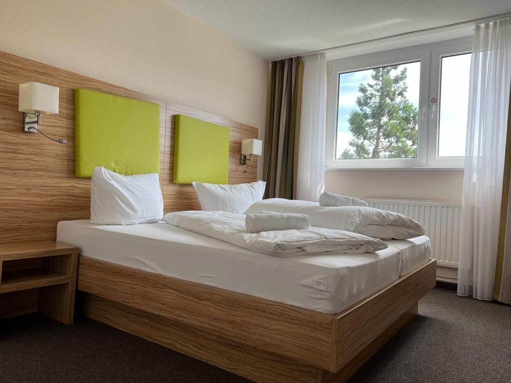 Hotel Ziegenkrug - Pritzwalk Esterno foto