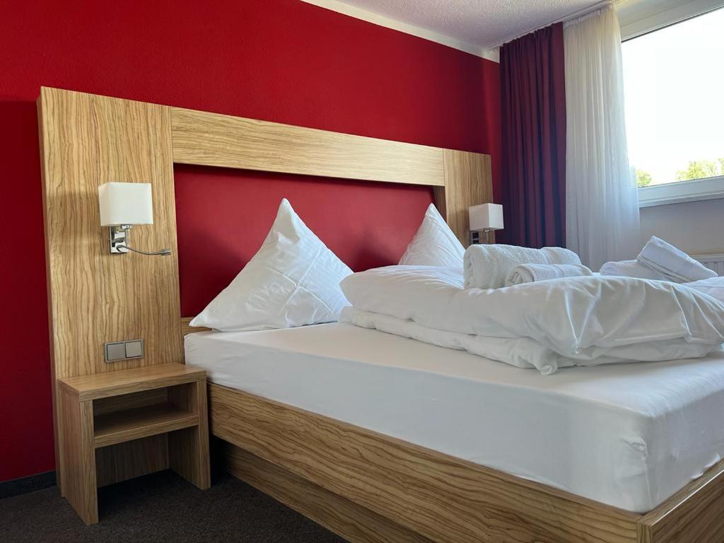 Hotel Ziegenkrug - Pritzwalk Esterno foto